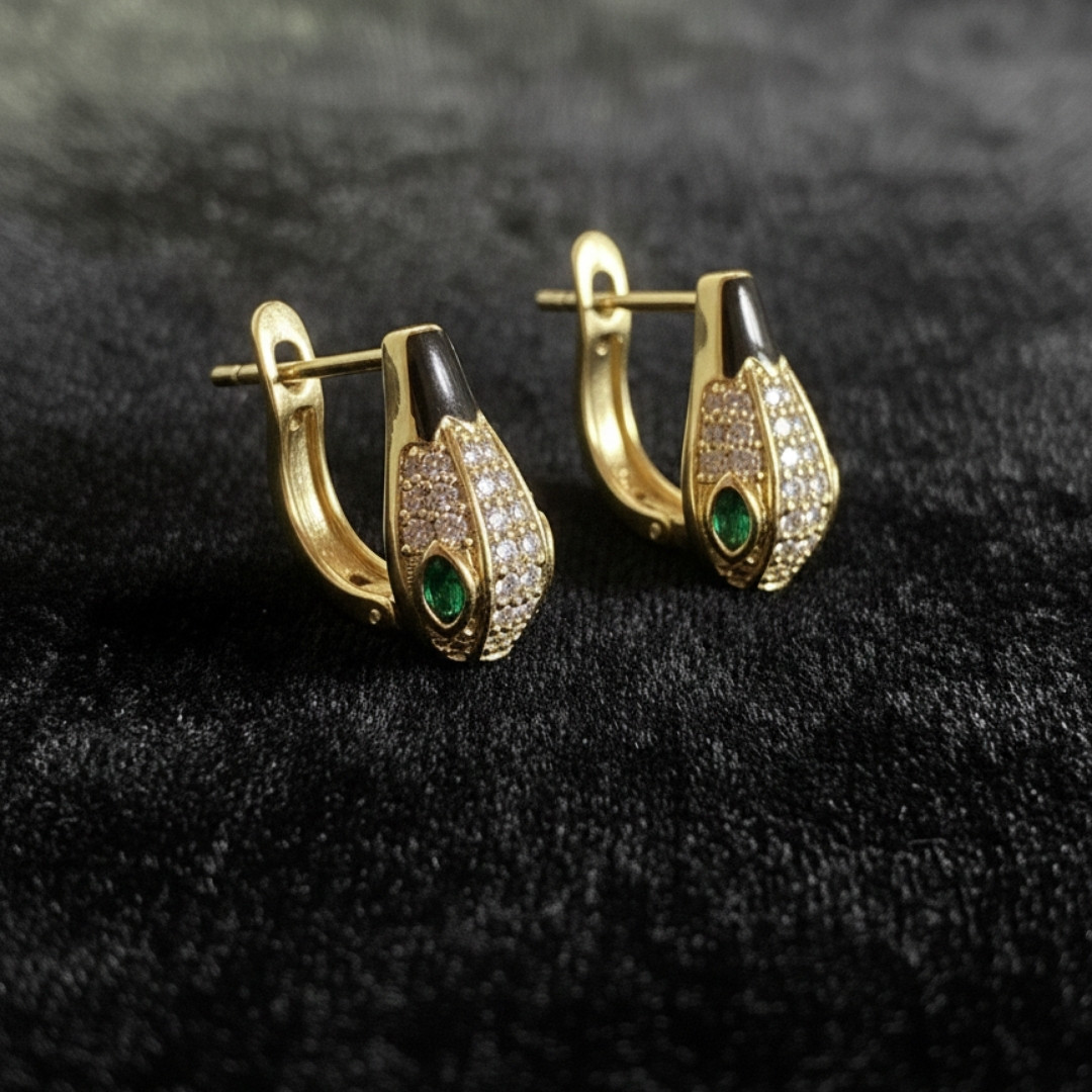 Lüks Yılan Başı Tasarım Zirkon Taşlı Altın Rengi Küpe