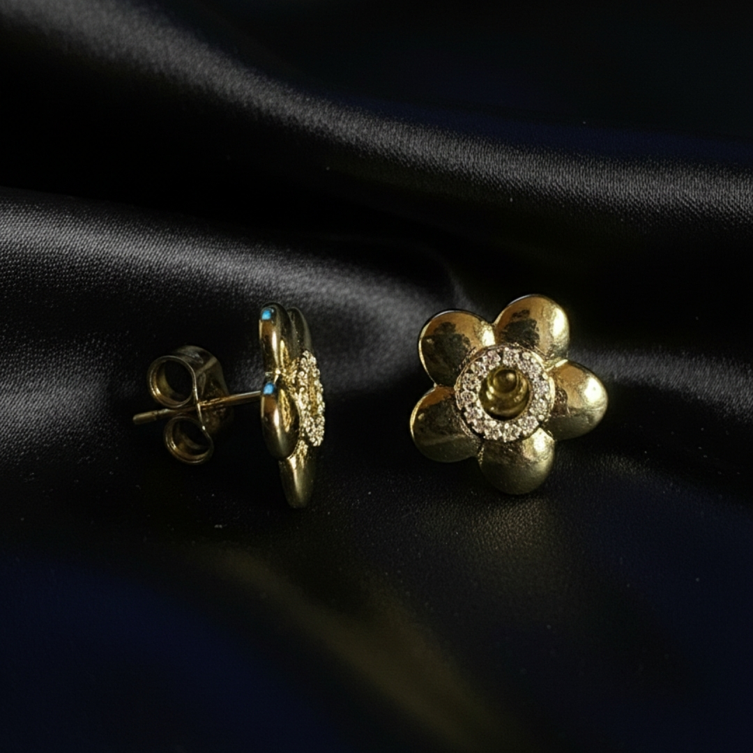 Van Cleef Tarzı Gold Kaplama Papatya Çiçek Stud Küpe
