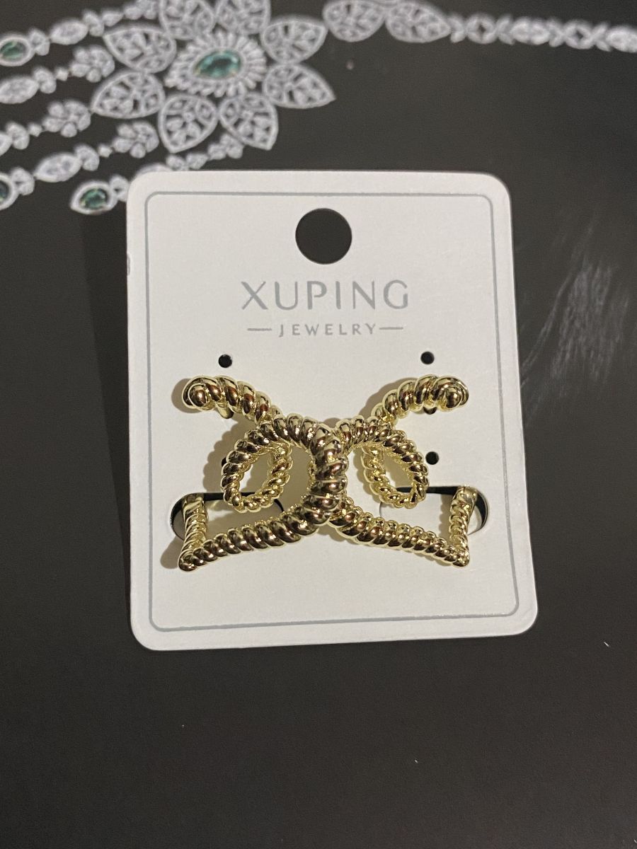 Altın Renk Kalp Formlu Burgu Model Çelik Küpe