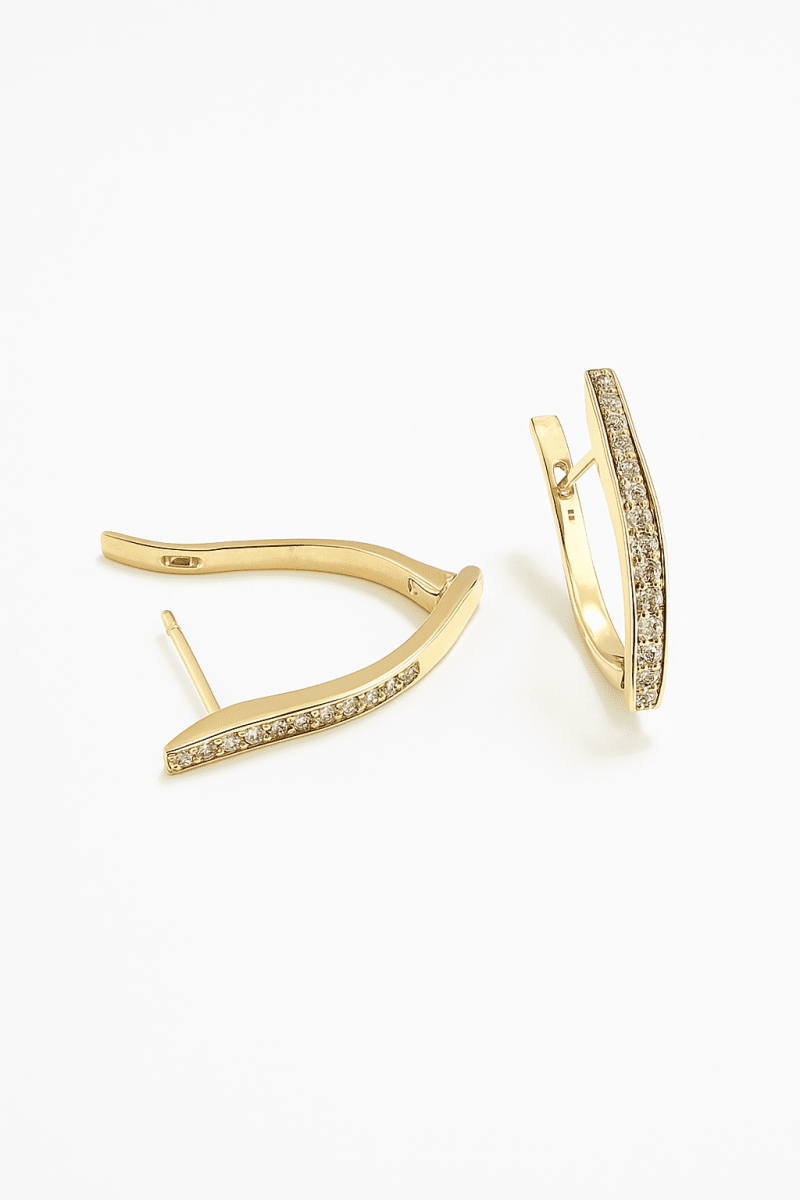 Altın Renk Zirkon Taşlı Kavis Formlu Çelik Küpe