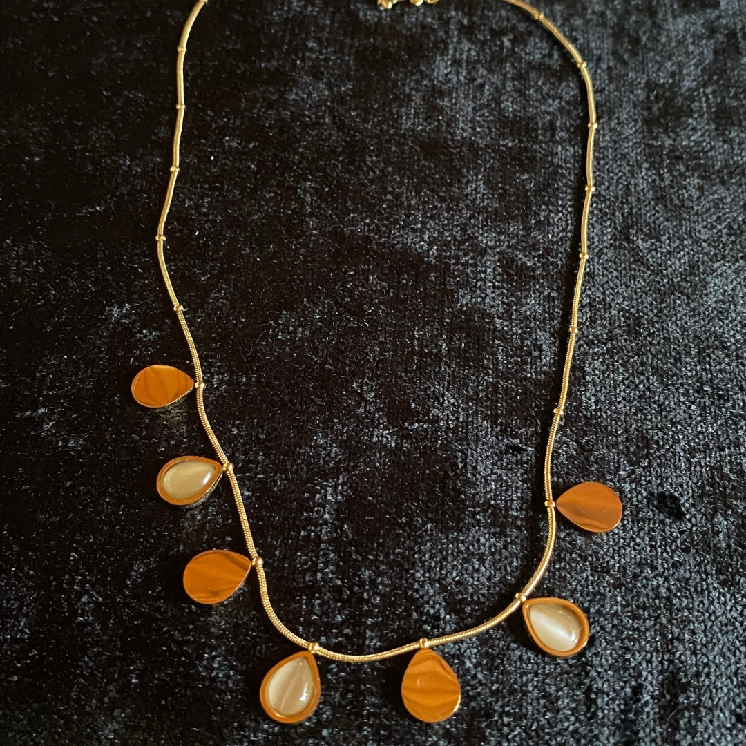 Sedef Damla Sallantılı Yılan Zincir Kolye