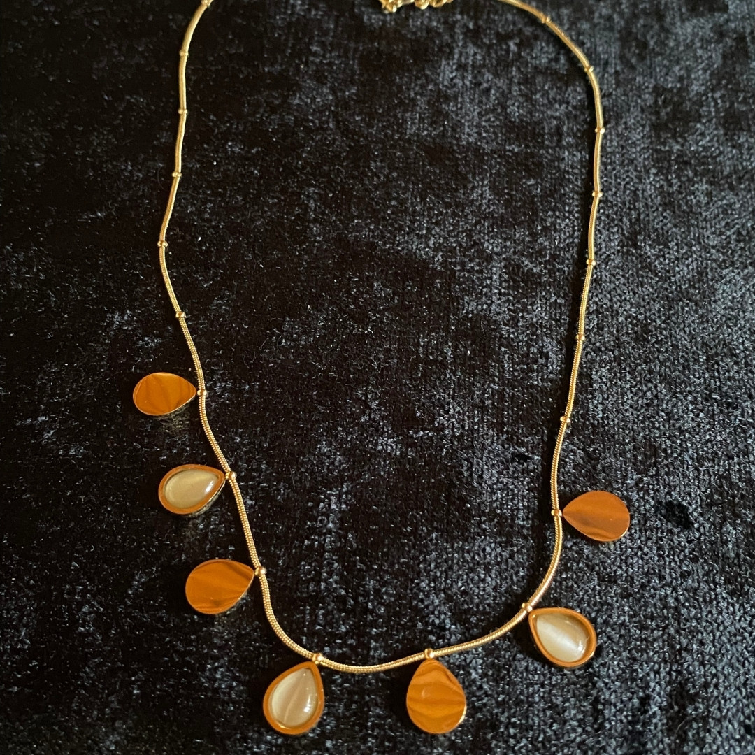 Sedef Damla Sallantılı Yılan Zincir Kolye