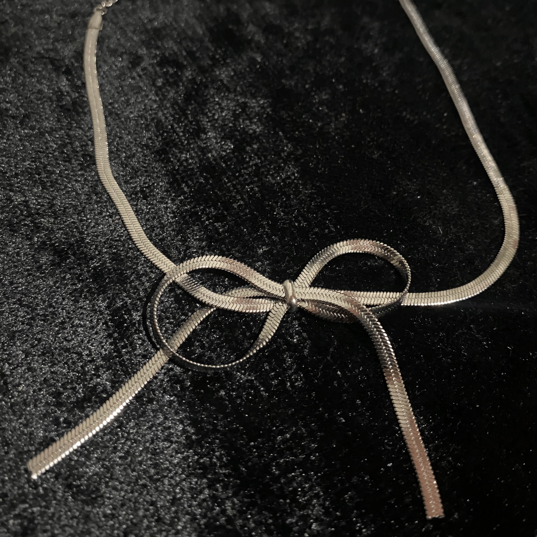 Gümüş Renk Yılan Zincir Fiyonk Kurdele Kolye