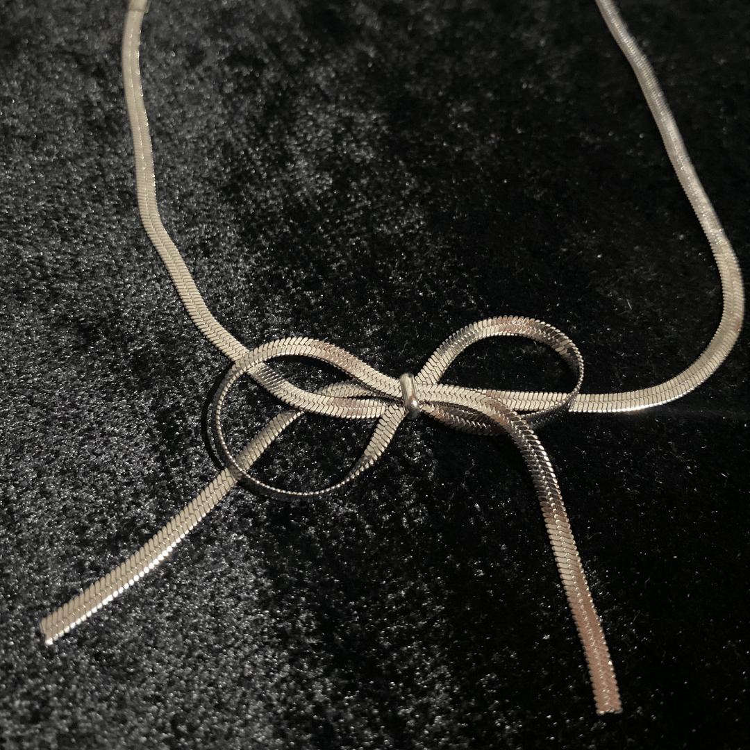 Gümüş Renk Yılan Zincir Fiyonk Kurdele Kolye