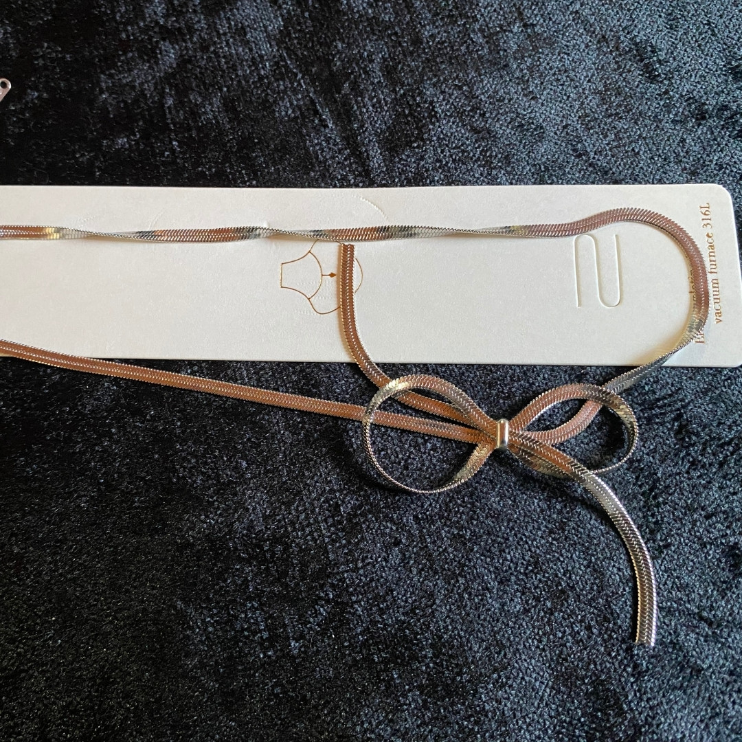 Gümüş Renk Yılan Zincir Fiyonk Kurdele Kolye